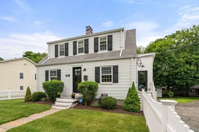 136 Ellis Ave 1