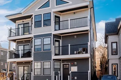 384 Highland Avenue #2