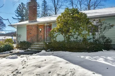 7 Olean St