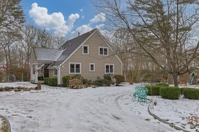 248 Great Neck Rd 1