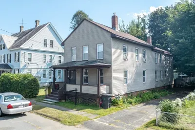 16 Yale St