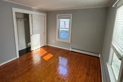 279 Broad St #1