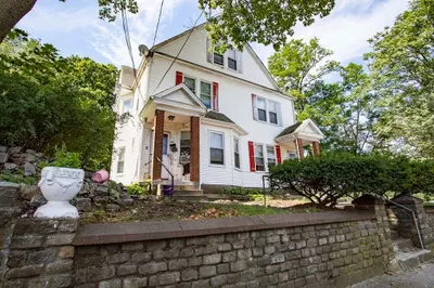 24-26 Almont St