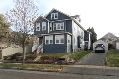 20 Hillcroft Ave 1