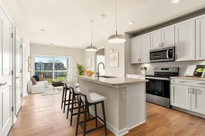 5 Peters Farm Way #405 1