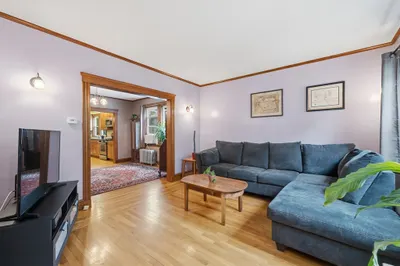 60-62 Cornell St #62 1