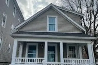 595 Slade Street 1