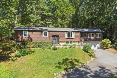 48 Gray Road 1