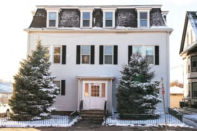 332 Main St #2L