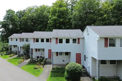 81 Briar Way #81 1