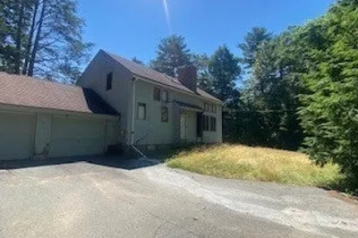 30 Bare Hill Rd
