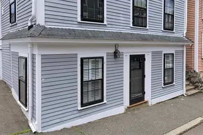 51 Washington St 1