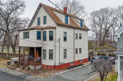 55 Winthrop St