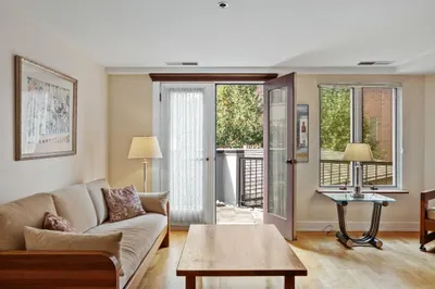 100 Fulton Street #4V