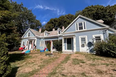 154 Pleasant St