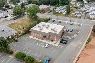 999 North Main St 1