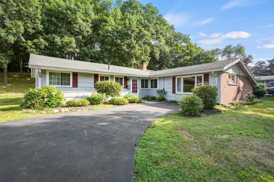 55 Griffin Road 1