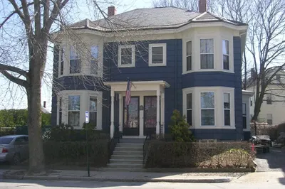 129 Webster St