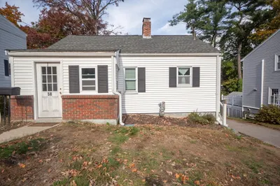 58 Loring St