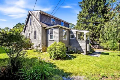 329 Sumner St 1