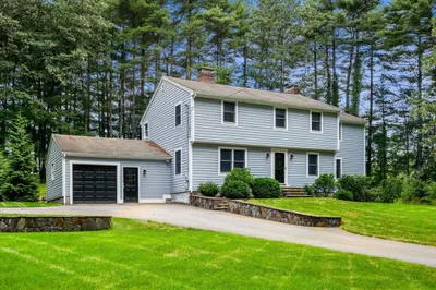 105 Hemlock Park Dr 1