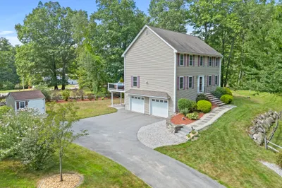 11 Village Ln 1