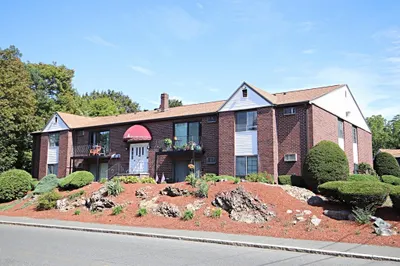 141 Essex Street #D3