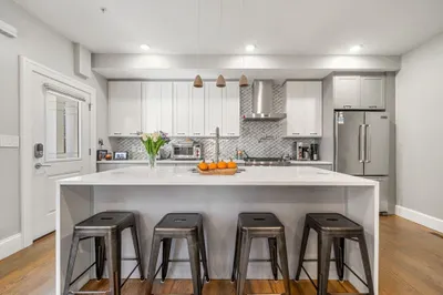 55 Hutchings Street #4