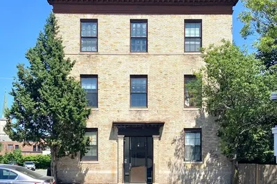 50 Baldwin St #7