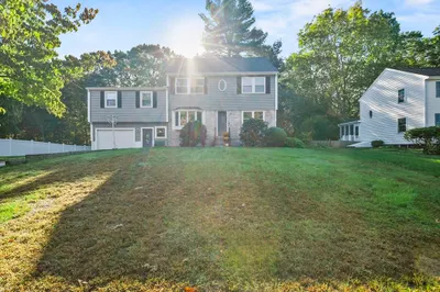 30 Lloyd Ave 1