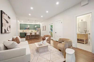 5 Ware Street #1 1