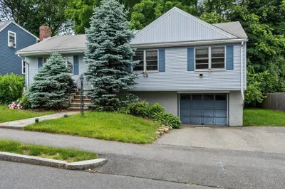 163 Plymouth Ave