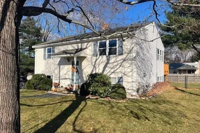 5 Garfield Ave
