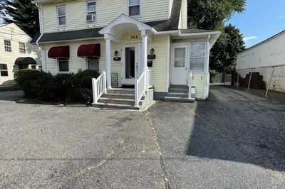 308 Boston Tpke