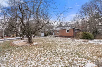 20 Livoli Rd