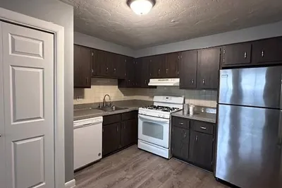 207 Union St #9