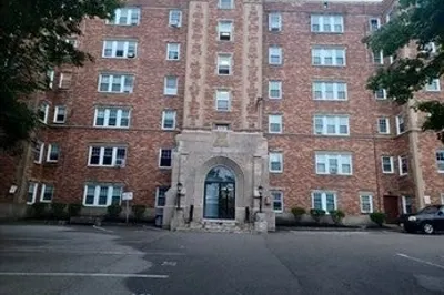 195 Thomas Burgin Pkwy #511 1