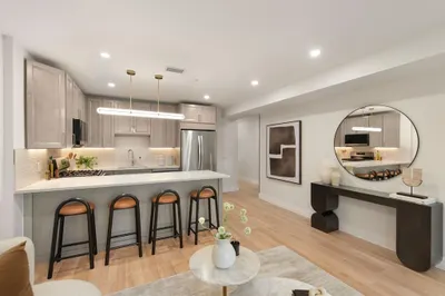 72 Hyde Park Ave #2 & 4 1