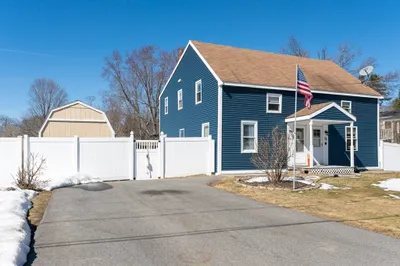 2 Colby FArm Ln #A