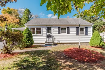 54 7 Mile River Dr