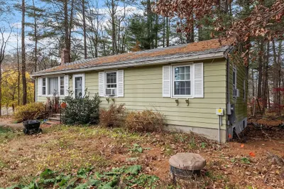 10 Simonne Ln 1