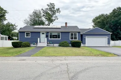 138 Rea St 1