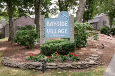 401 Colonial Drive #16 1