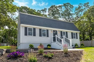 158 Brook Rd