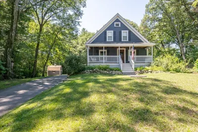34 Lowell Road 1