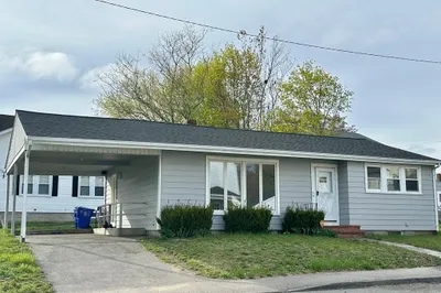31 Monica Street 1