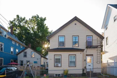 376 Linden St 1
