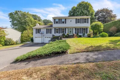 16 Brookside Dr 1