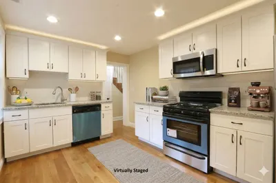 3 Saint James Pl #3 1