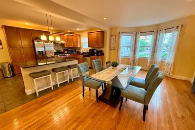 55 Monument St #2 1